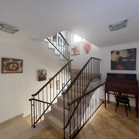 With Private Pool And Beautiful Garden بيت للعطل لوس كريستيانوس