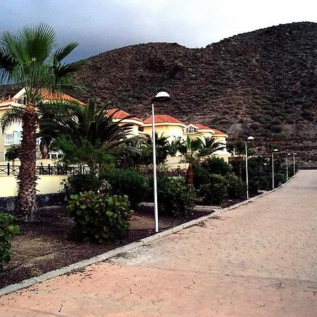 With Private Pool And Beautiful Garden Tatil Evi Los Cristianos (Tenerife)
