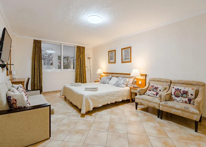 With Private Pool And Beautiful Garden Ferienhaus