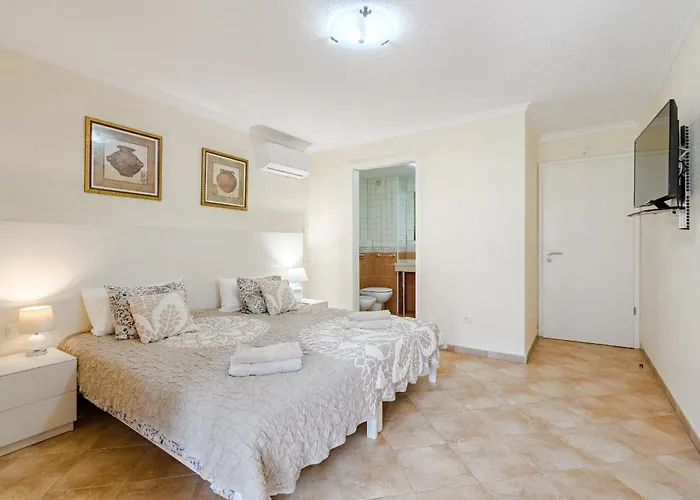 Nyaraló With Private Pool And Beautiful Garden Los Cristianos