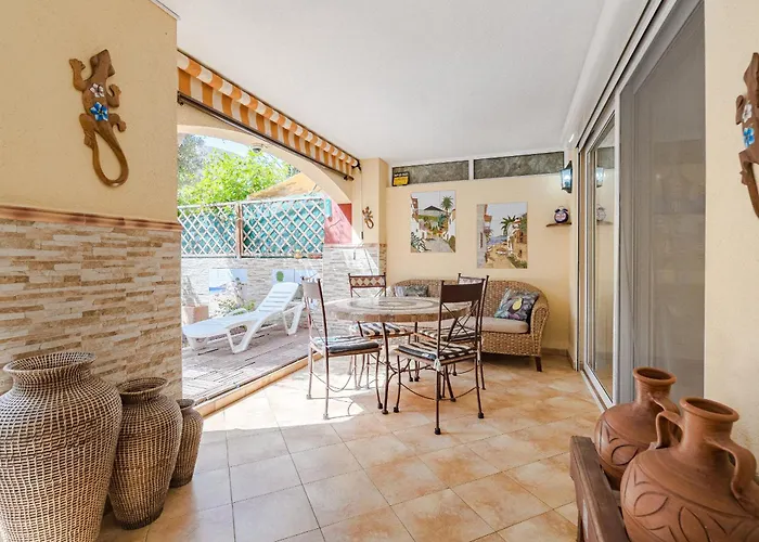 With Private Pool And Beautiful Garden * Los Cristianos (Tenerife)
