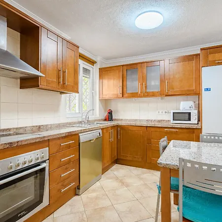 With Private Pool And Beautiful Garden *