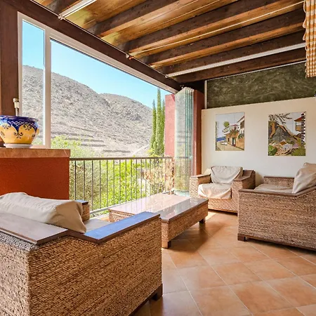 בית נופש With Private Pool And Beautiful Garden *