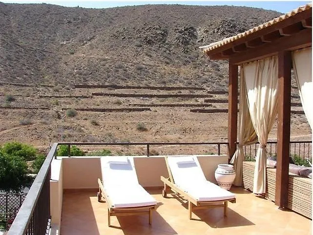 With Private Pool And Beautiful Garden Ferienhaus Los Cristianos (Tenerife)