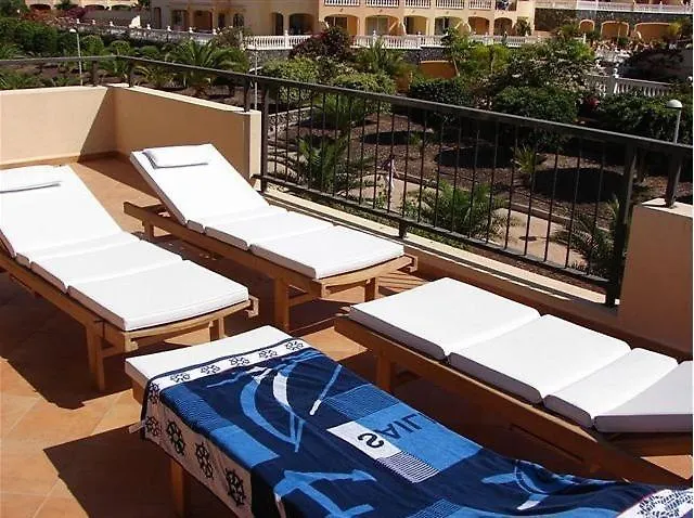 With Private Pool And Beautiful Garden لوس كريستيانوس