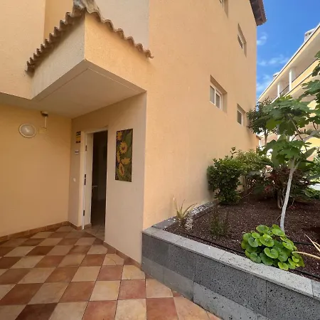 With Private Pool And Beautiful Garden Feriehus Los Cristianos (Tenerife)