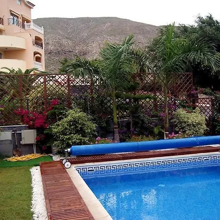 With Private Pool And Beautiful Garden Дом отдыха *