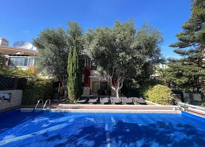 度假居 With Private Pool And Beautiful Garden *