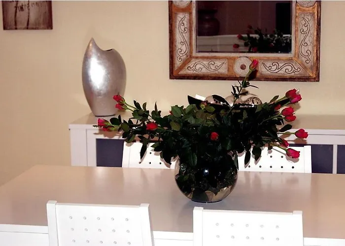 With Private Pool And Beautiful Garden * 洛斯克里斯蒂亚诺斯